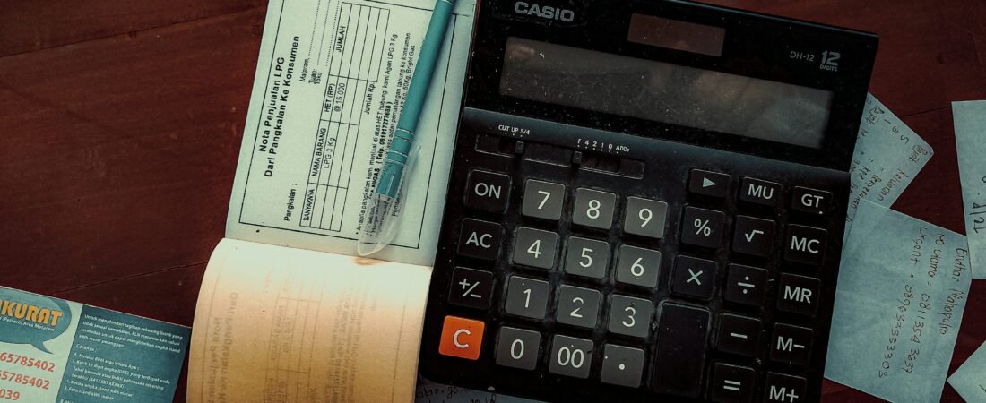 5 AI-Powered Tools for Freelance Invoicing & Contracts