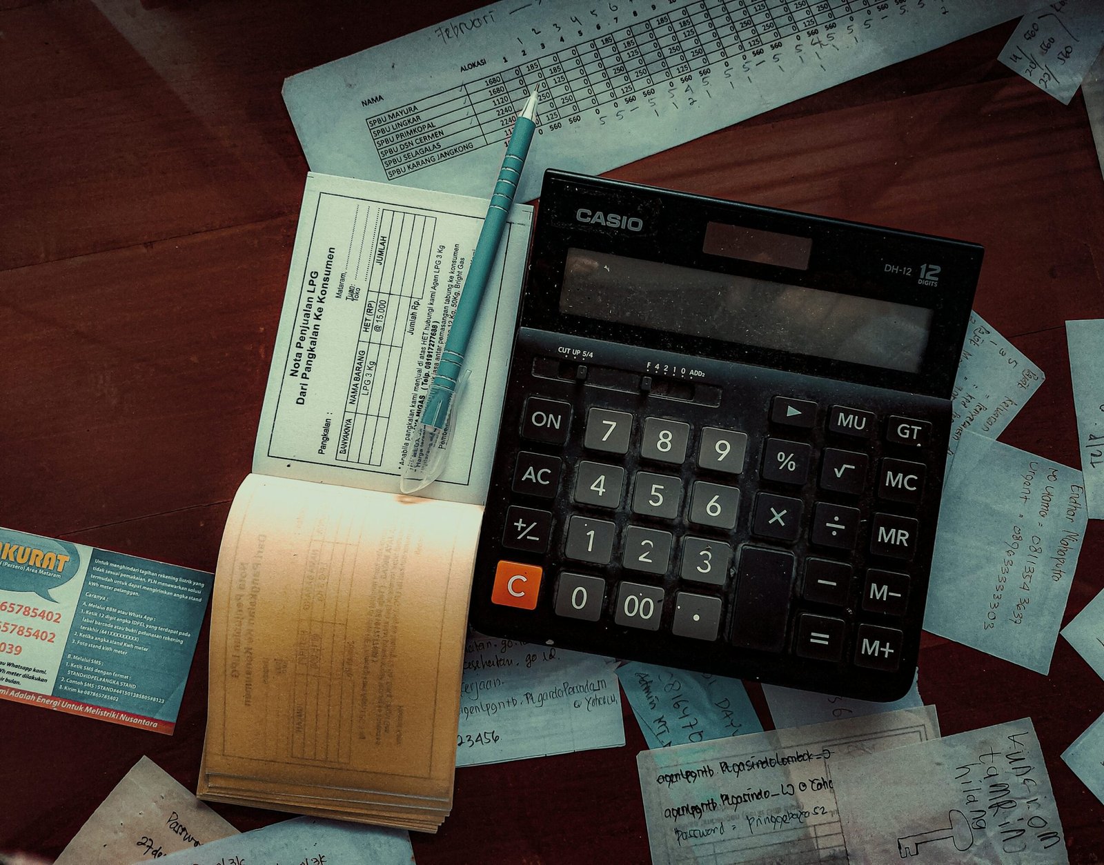 5 AI-Powered Tools for Freelance Invoicing & Contracts